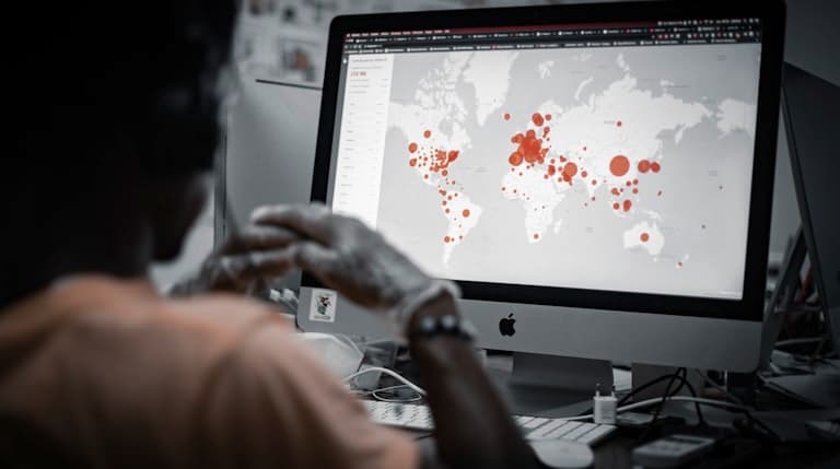 Geographic data visualization on a computer monitor